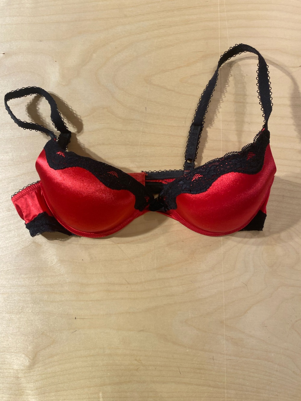 Ambrielle Red Satin & Black Lace Push-Up Bra 38B Underwire (SG)